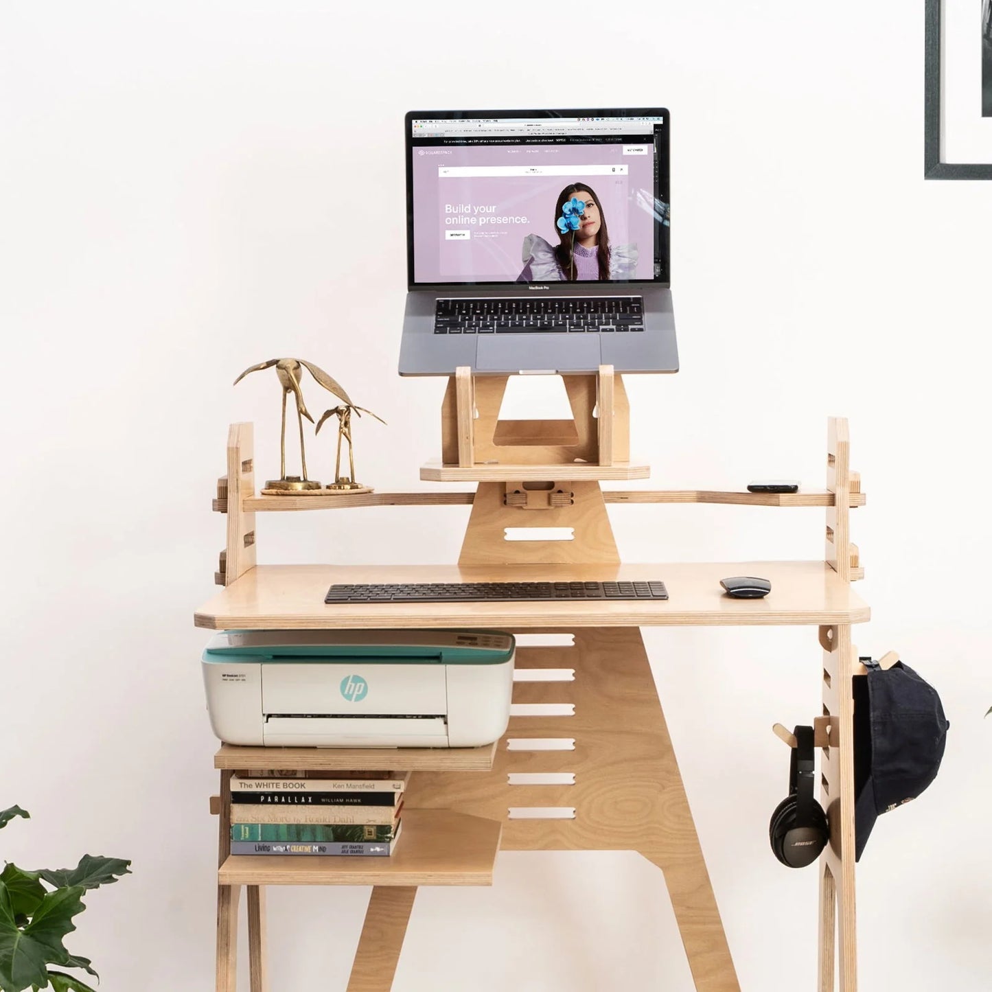 •Laptop Lifter Stand