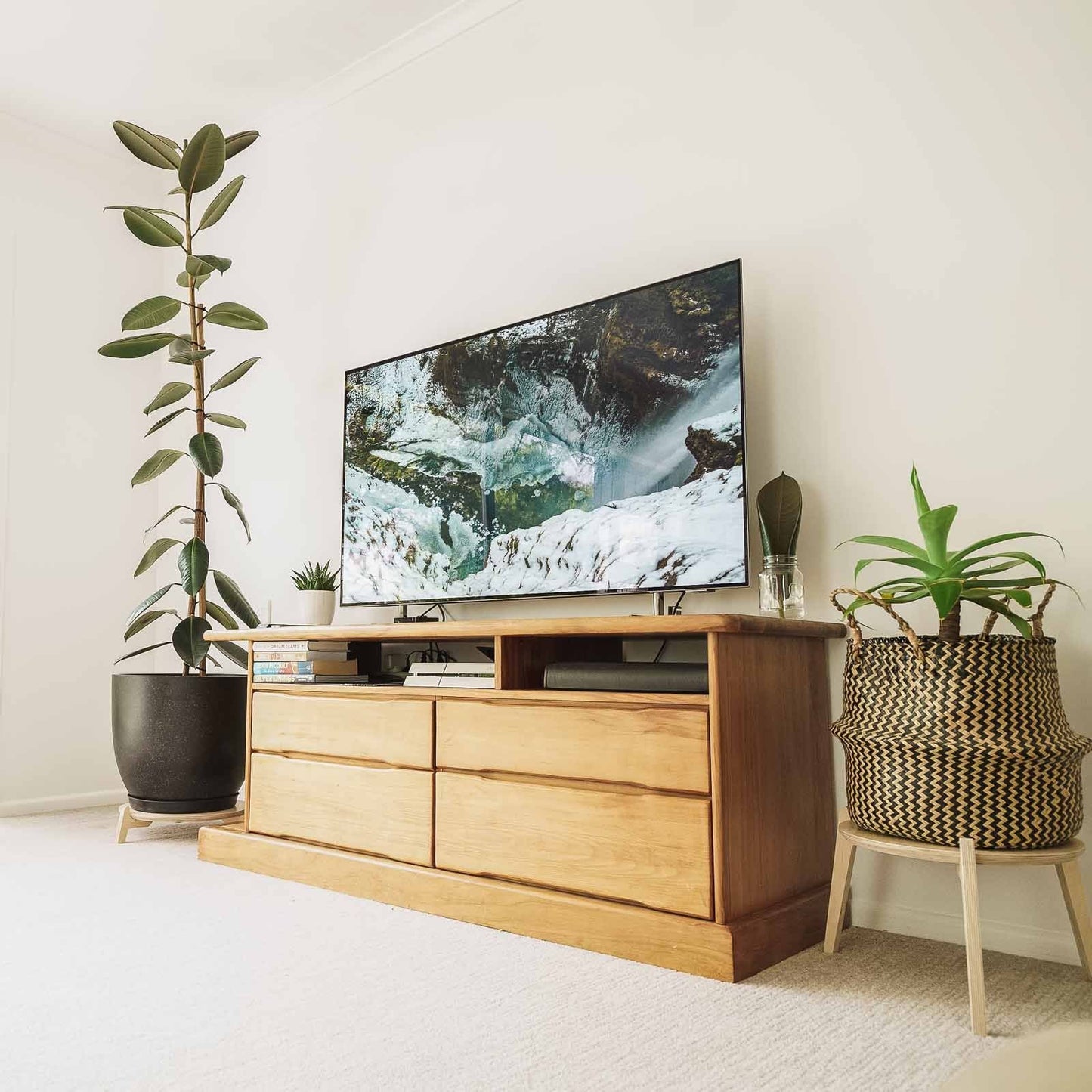 Japandi 15.5" Plant Stand 4" / Satin Birch