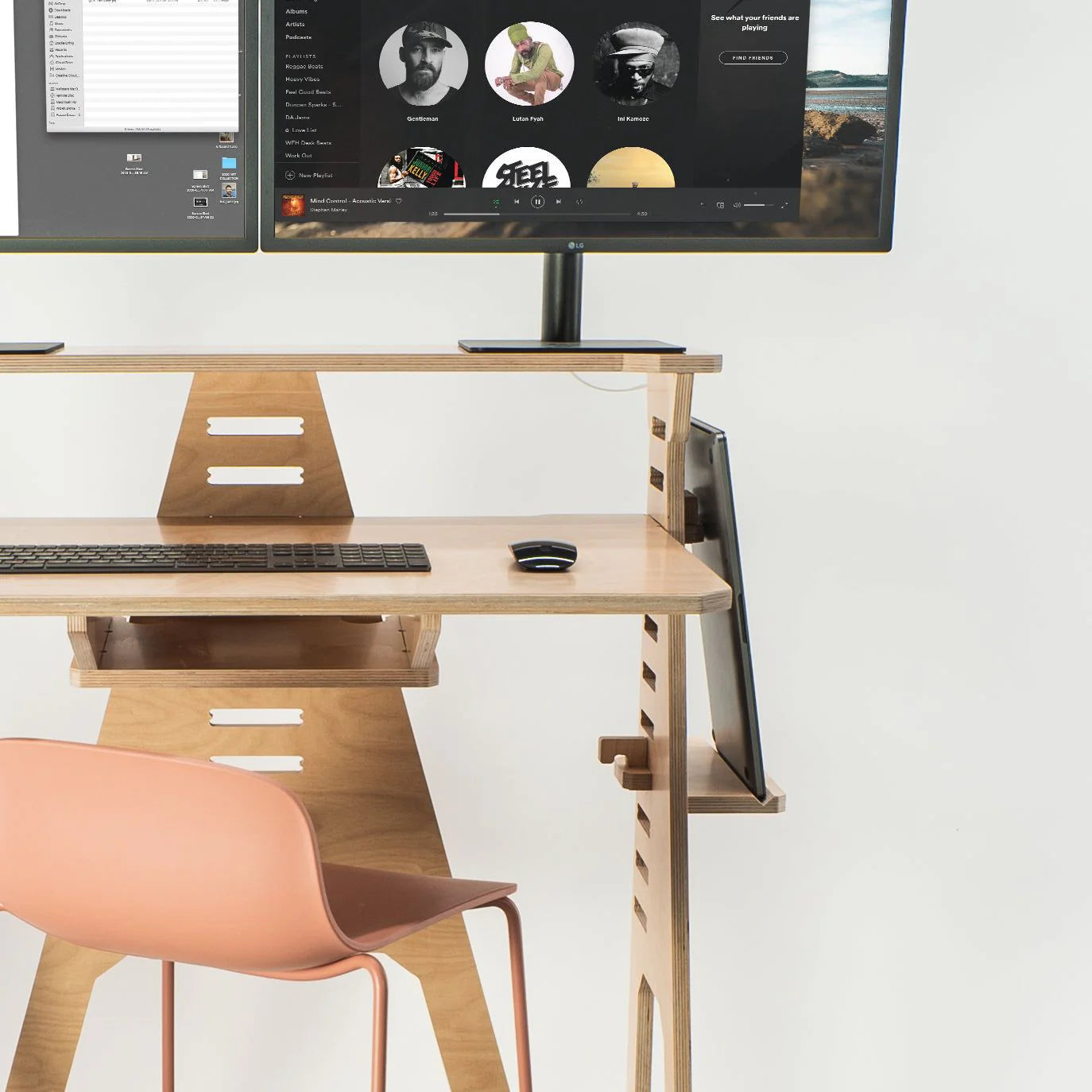 •Laptop Docking Wing